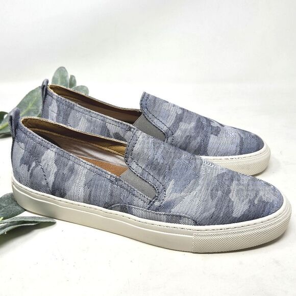 SOLUDOS Men's Algarve Gray Camo Print Slip On Sneakers NWOT Size 9.5 - Picture 1 of 11